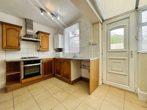 Kitchen- click for photo gallery